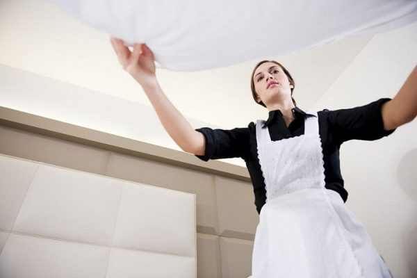 15 kỹ năng phục vụ khách nhân viên buồng phòng cần biết
